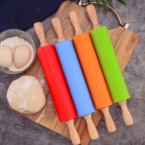 Silicone Rolling Pin Non Stick Surface Wooden Handle 