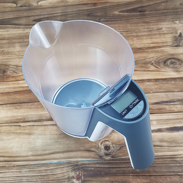 digital measuring cup