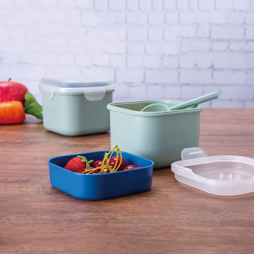Square box with spoon