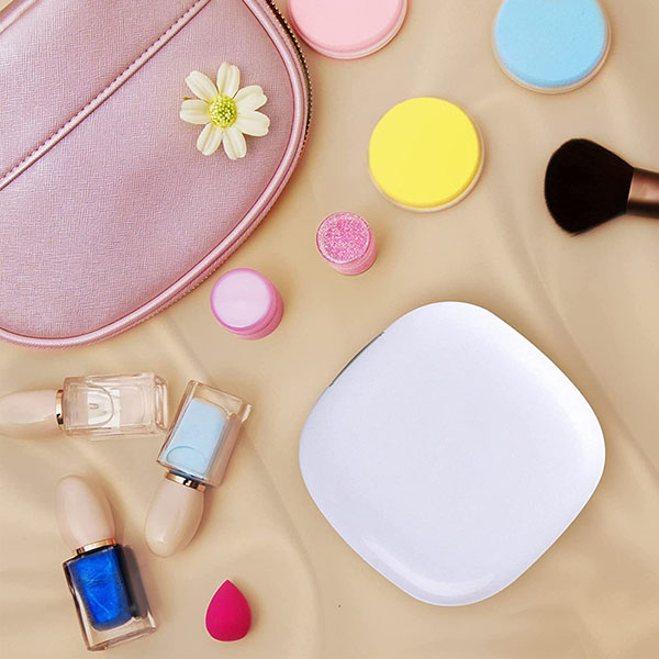 2-Sided Lighted Pocket Makeup Mirror