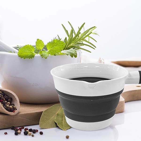 Kitchen collapsible spoon