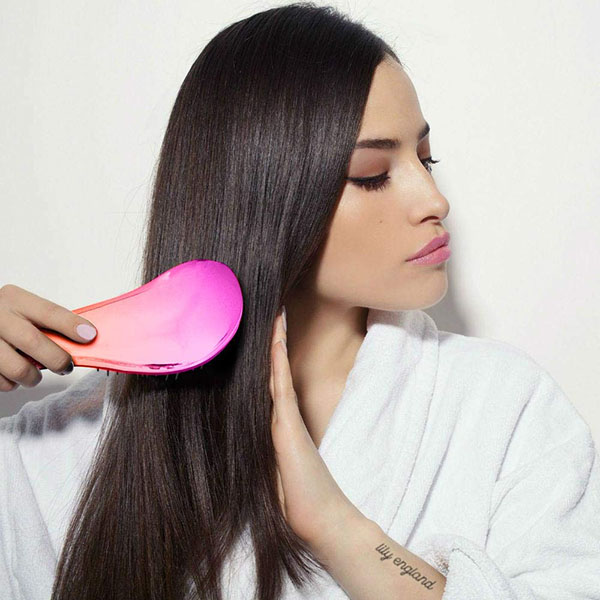 Glide Thru Detangling Brush