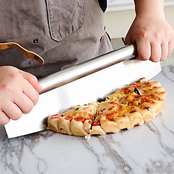 Pizza cutter