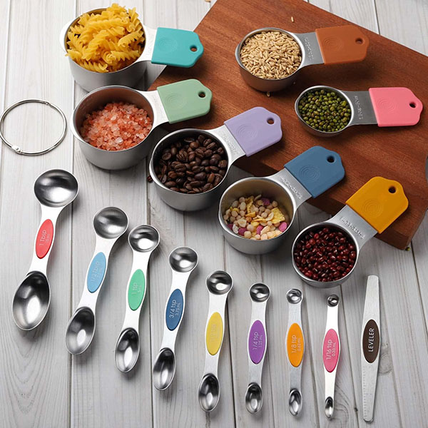 Magnetic Measuring Cups and Spoons Set