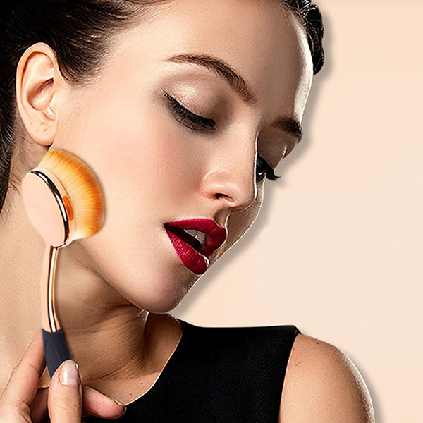 Set of 5 Oval Makeup Brushes