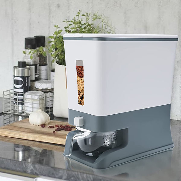 Rice Dispenser Bucket with Lid and Measuring Cup