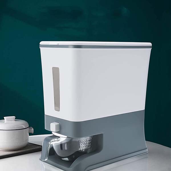Rice Dispenser Bucket with Lid and Measuring Cup