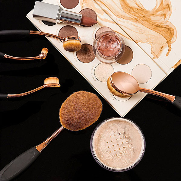 Set of 5 Oval Makeup Brushes