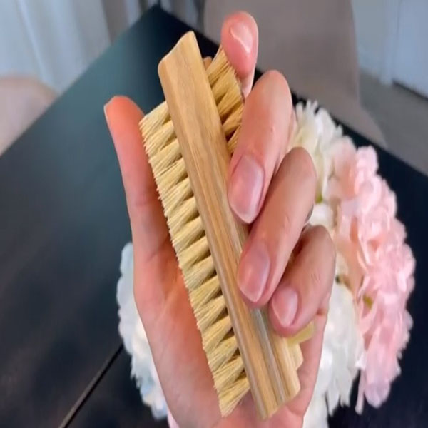 Bamboo Nail Brush