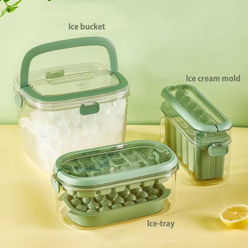Ice lolly with carry box