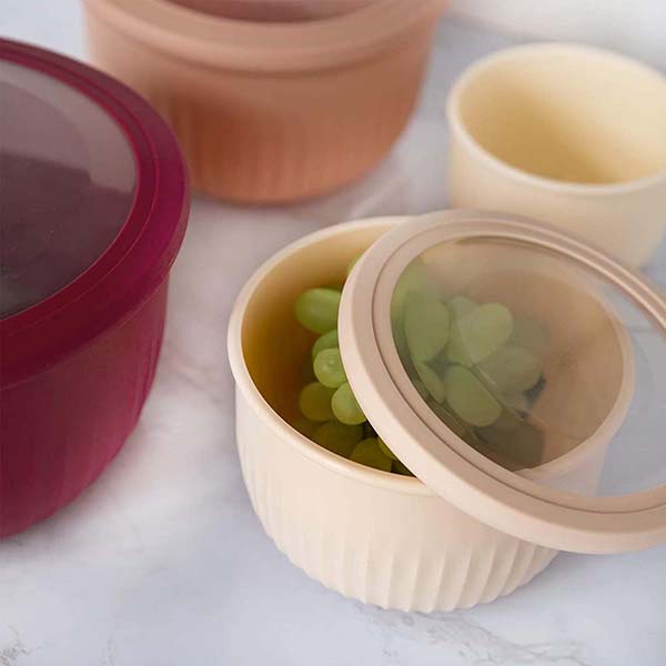 set of 4 round plastic  storage box with lid 