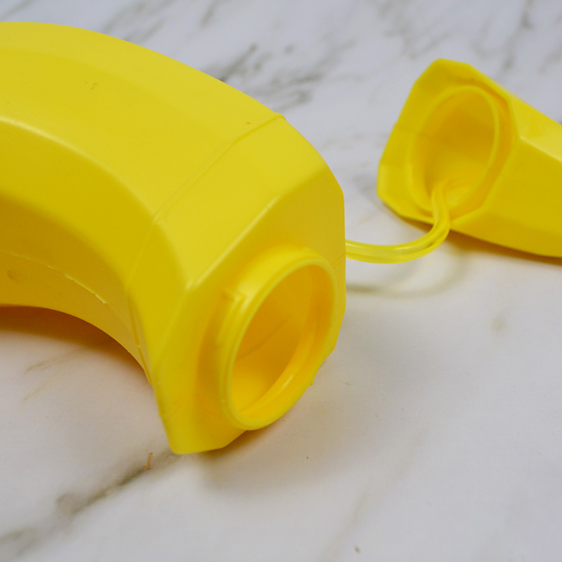 Banana shaped cup 