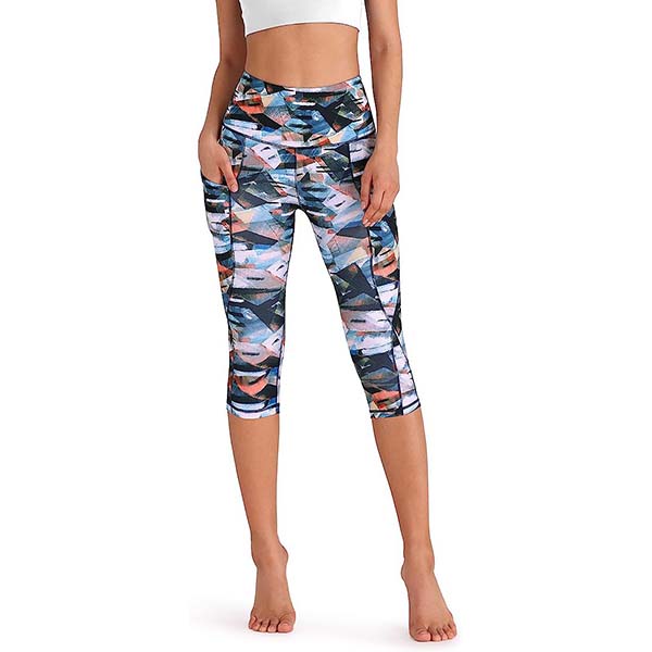 Women's High Waisted Yoga Capris with Pockets