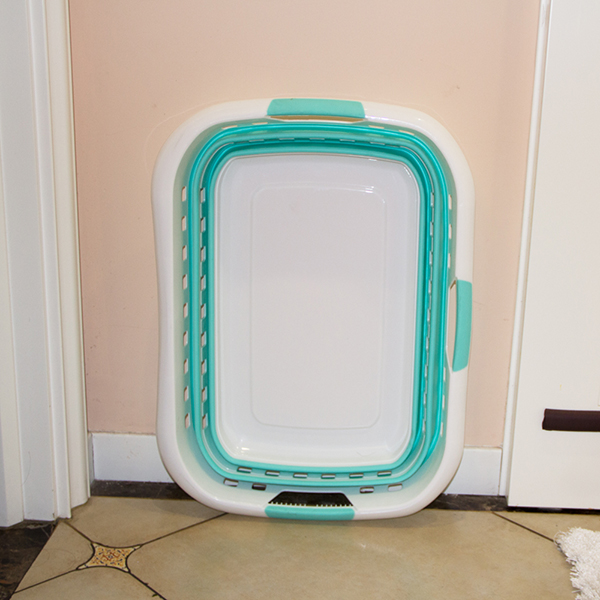 Collapsible laundry basket