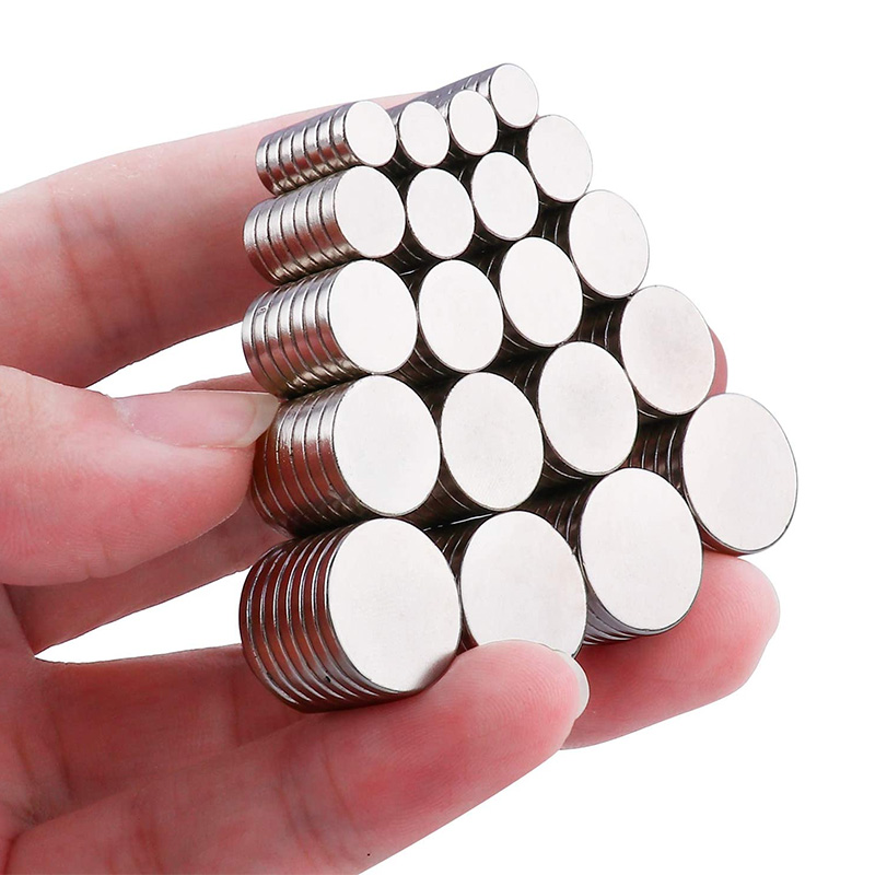 Magnet