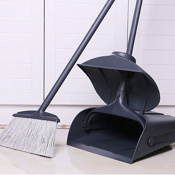 Broom and Dustpan Set with Lid