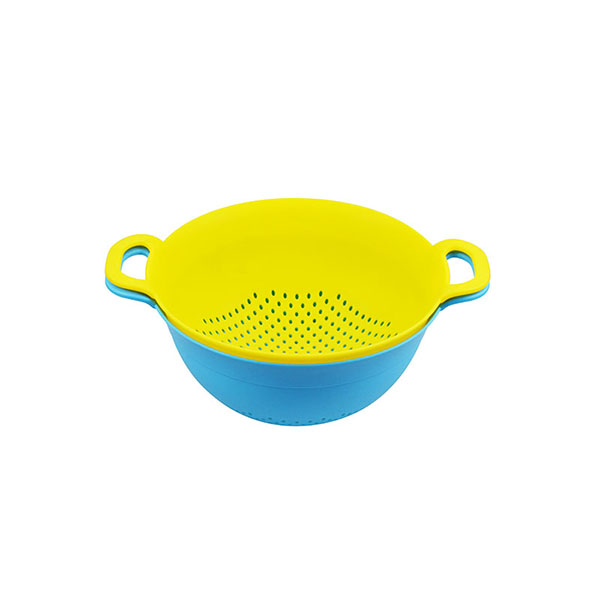 plastic colander