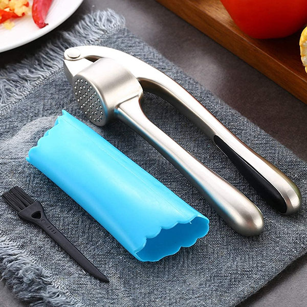 garlic press