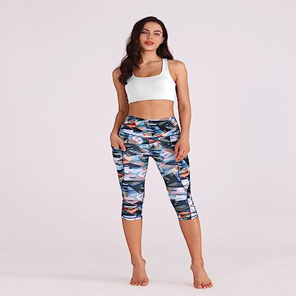 Women's High Waisted Yoga Capris with Pockets