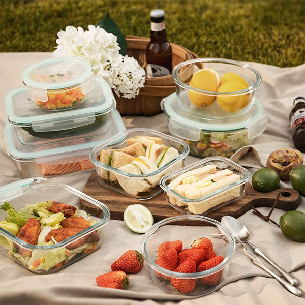 Glass food container with lid