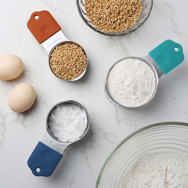 Magnetic Measuring Cups and Spoons Set