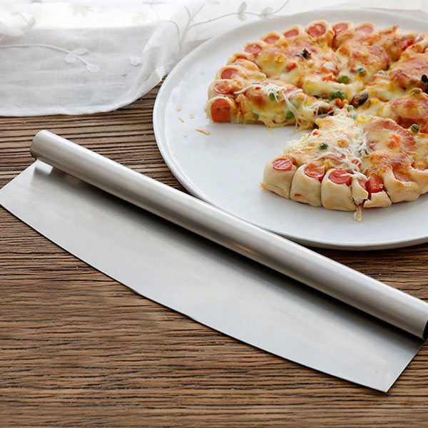 Pizza cutter