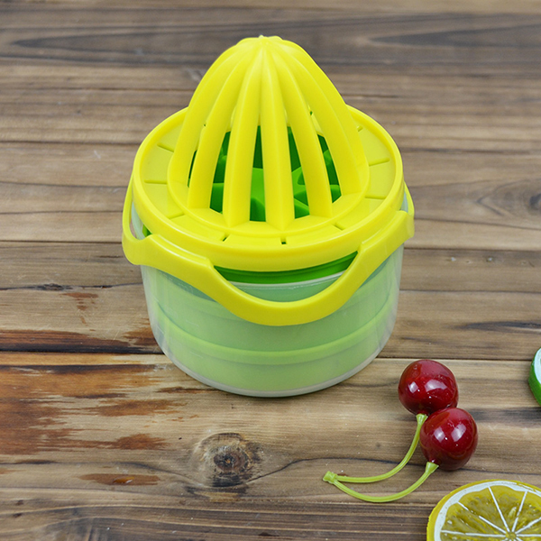 Lemon Drop Citrus Cube Infusion Set wiith Reamer and Silicon