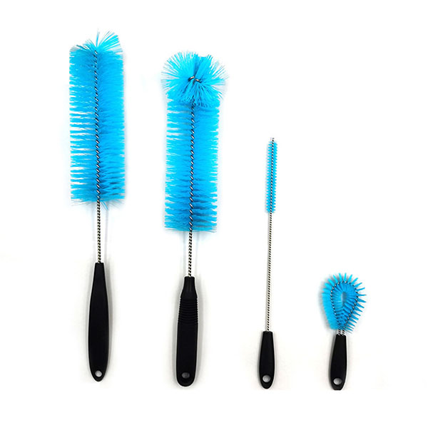set of 4 bottle brush 